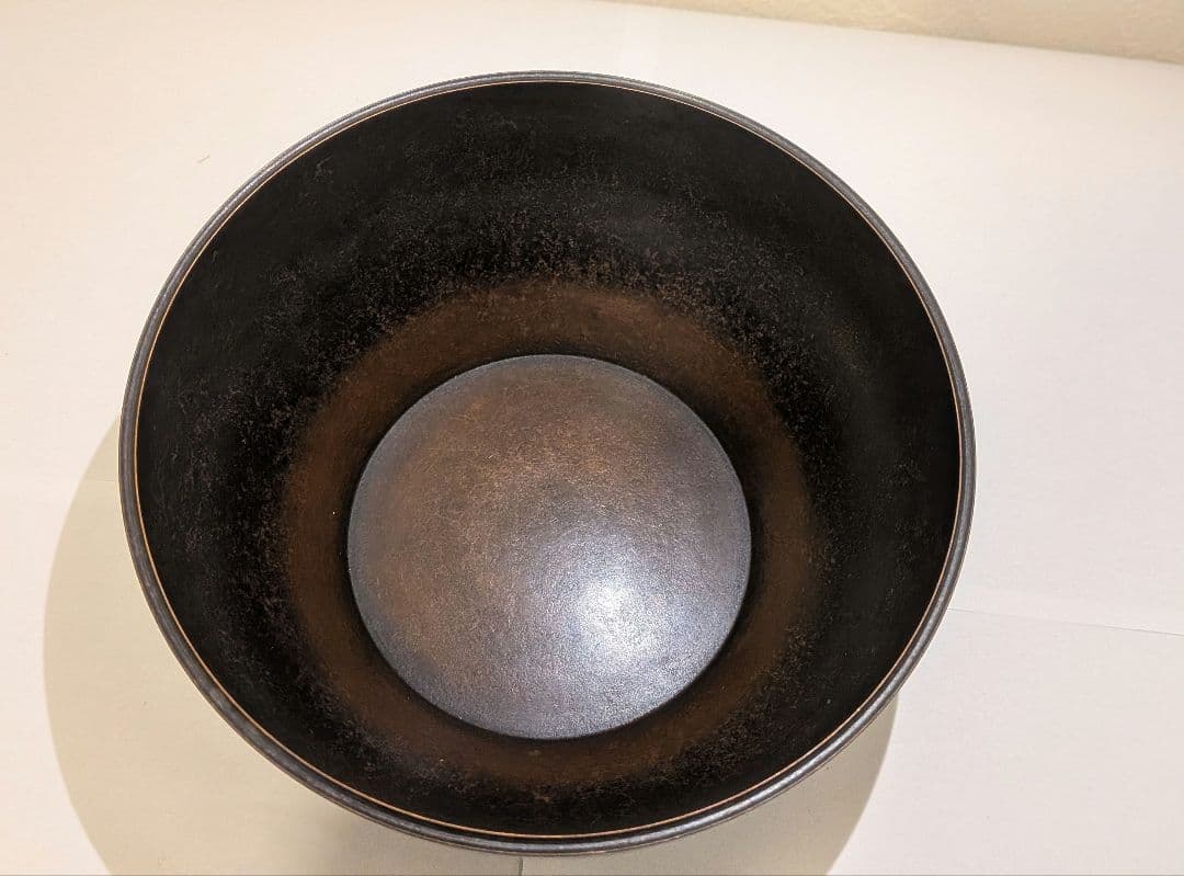 唐銅風炉師『福島宗秀』而妙斎好写　砂張筋建水　茶道具　共箱共布