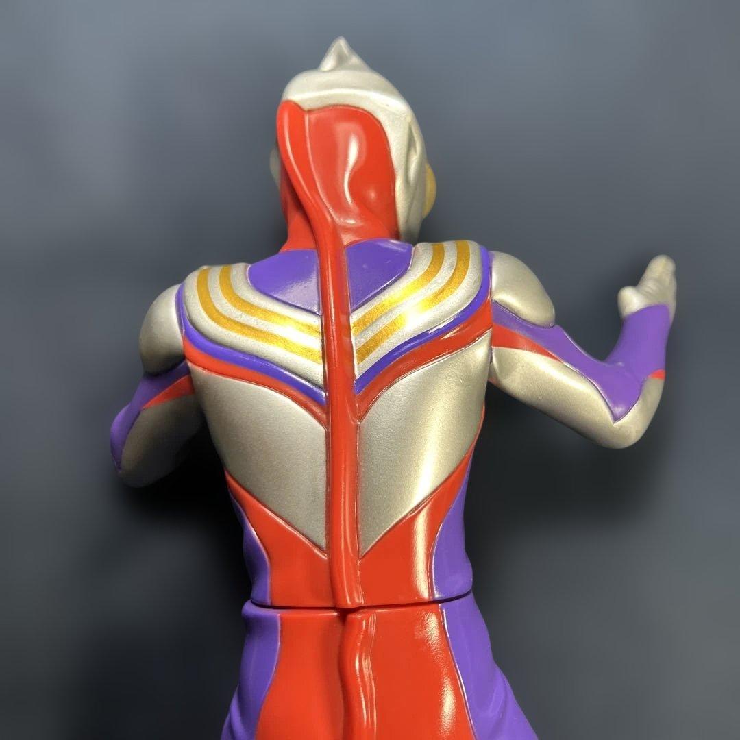 円谷プロ2008 BANPRESTO ウルトラマン ティガ　アクションフィギュア