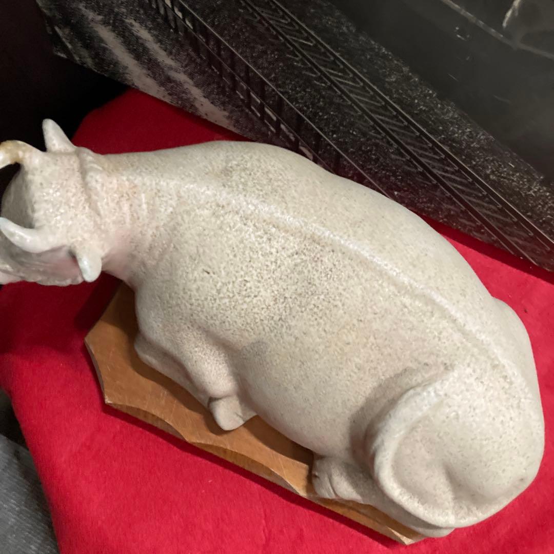 白備前超貴重丑置物年末年始大売り出しです❣️石井不老作細工銘作品美品‼️