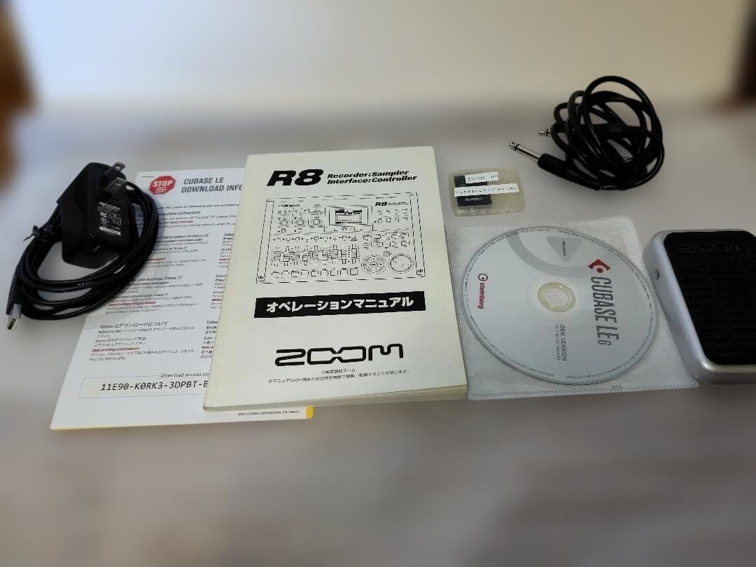 ZOOM R8 マルチトラックレコーダー