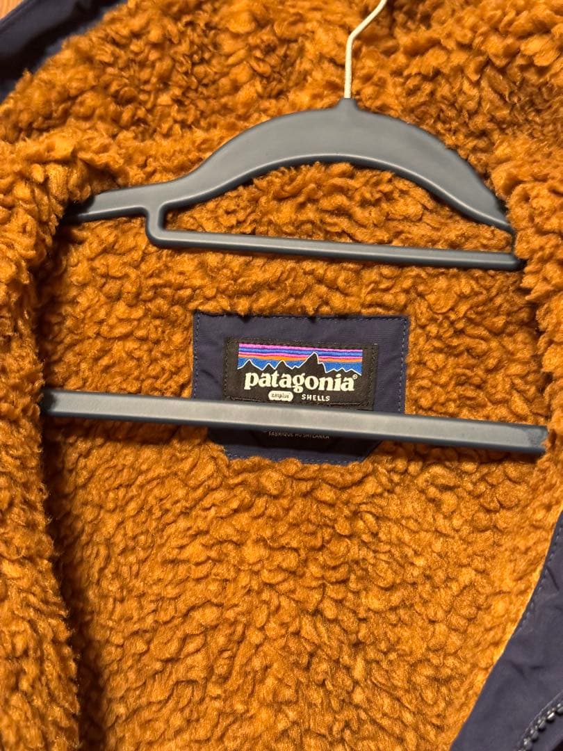パタゴニア ラインド イスマス フーディpatagonia ネイビー Lサイズ