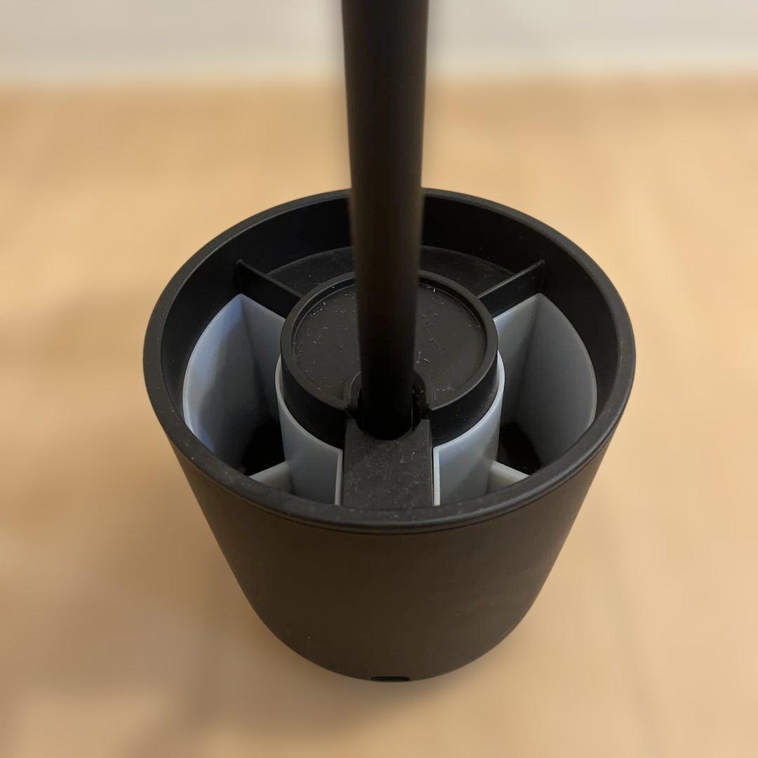 バルミューダ　デスクライト