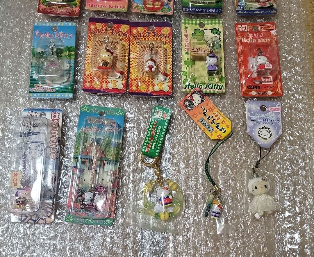 ご当地ハローキティ キティちゃん　ストラップまとめ売り15点