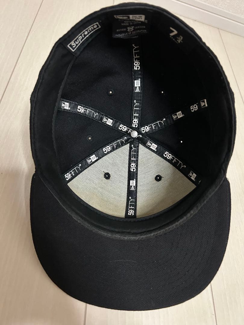 レア　初期　supreme New Era 黒キャップ World Famous