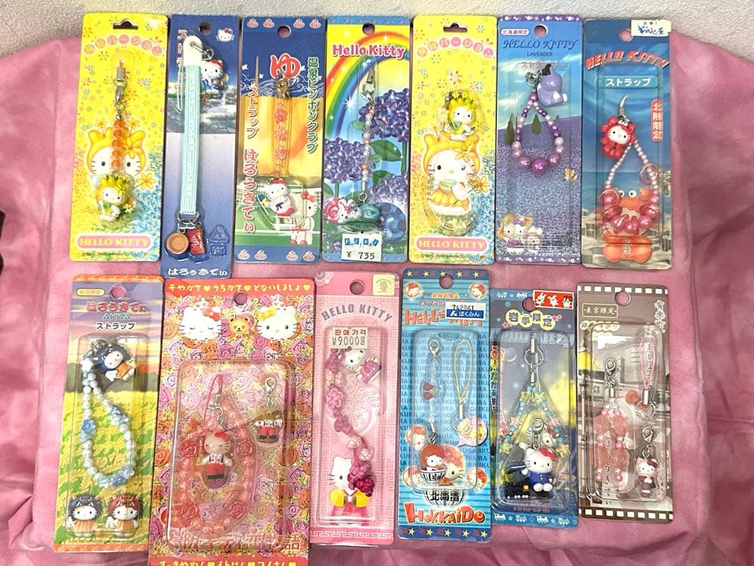 【未使用品】　ご当地ストラップ他　ハローキティ83点・その他 9点