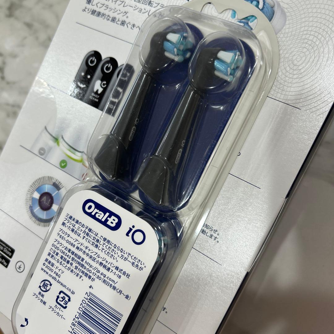 Oral-B iOシリーズ 6 ホワイト 本体プラス替え1セット