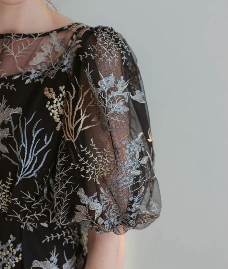 9★新品★ ドリードール　ボタニカル 刺繍 パフスリーブ ワンピース サンプル品