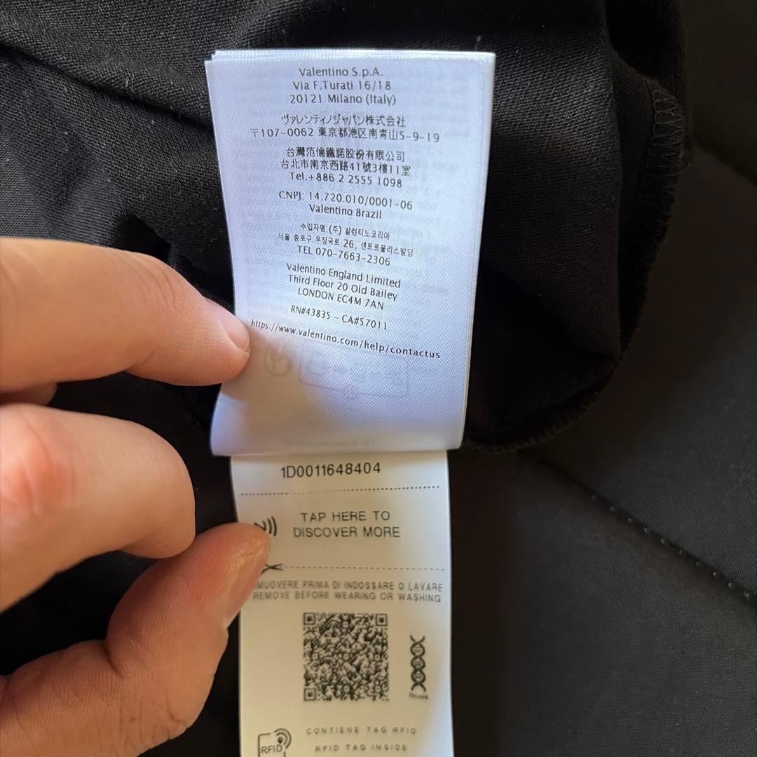 VALENTINO ロゴ Tシャツ 黒