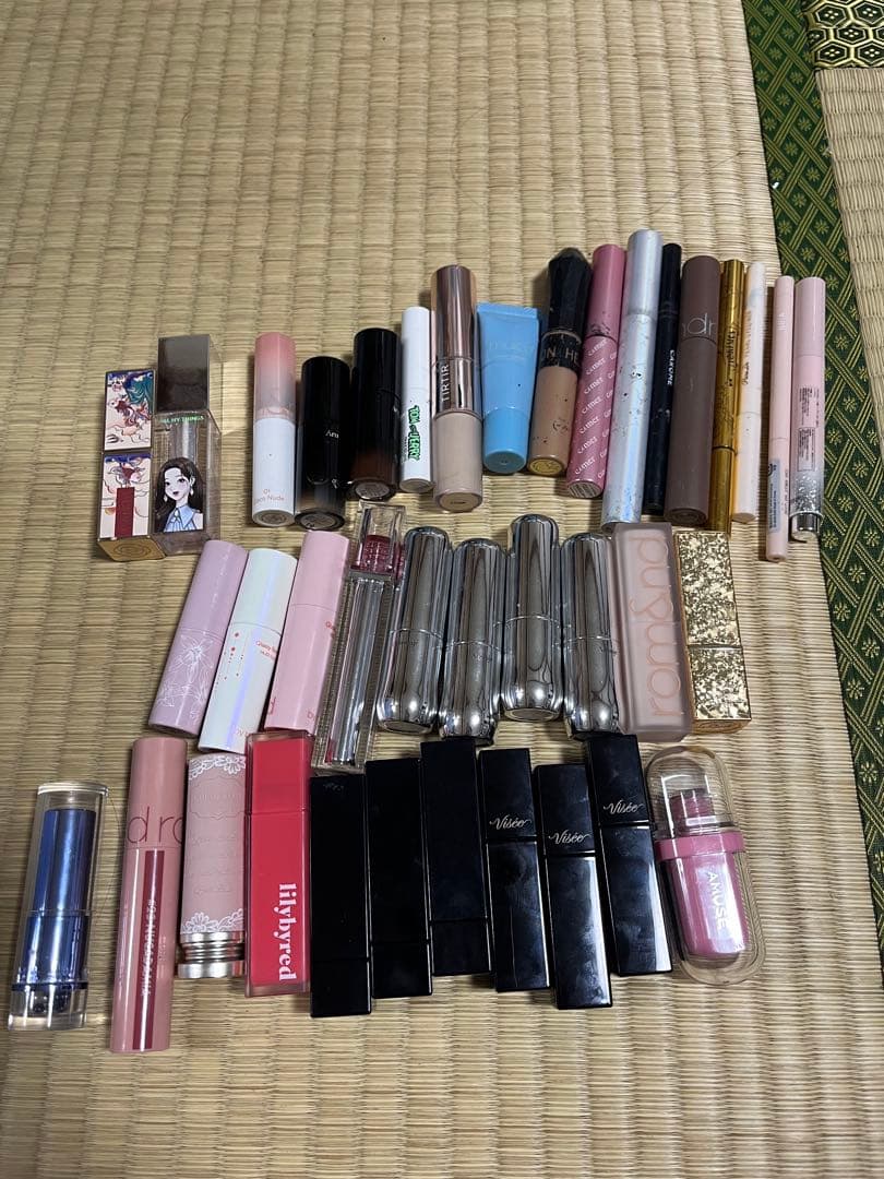 コスメまとめ売り 69点ほど