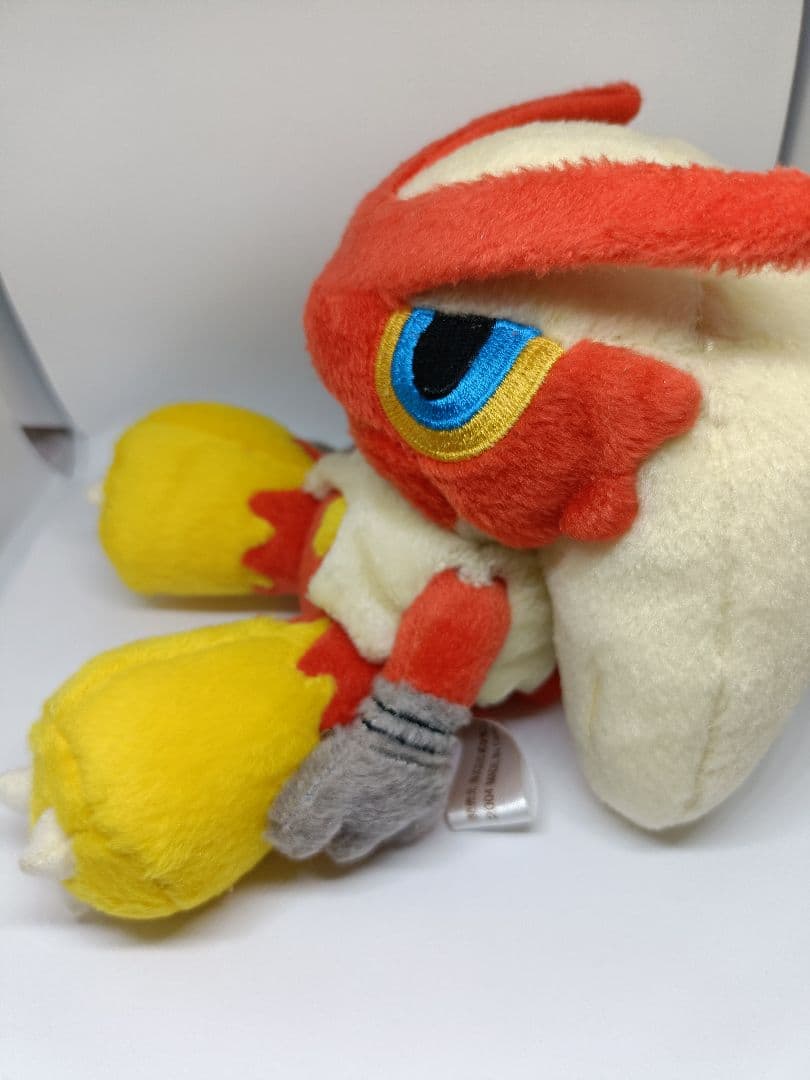 【ポケドール　バシャーモ】　+　おまけ【ポケモンポーズフィギュア　バシャーモ】