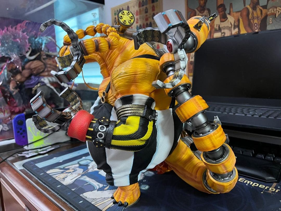 ONE PIECE ワンピース クイーン【人獣形態】 フィギュア ガレージキット