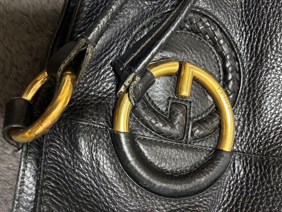 Gucci ブラックレザー ハンドバッグ