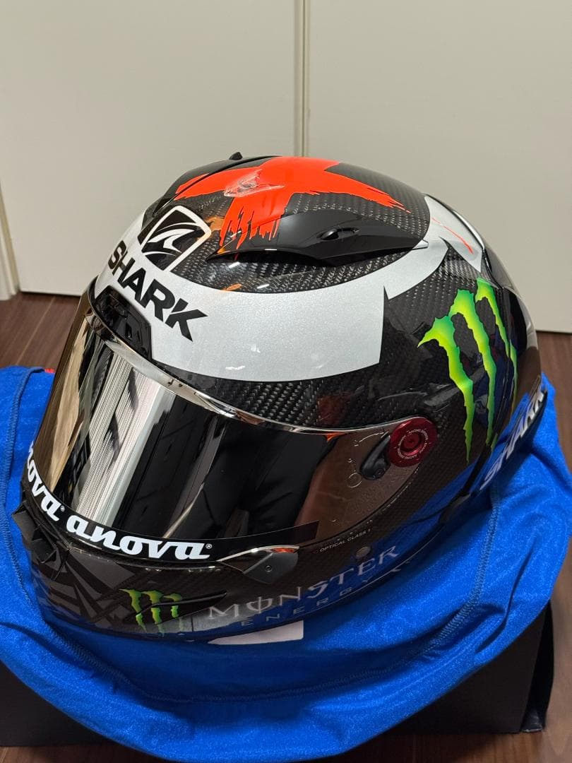 セキュリティ・セーフティ SHARK RACE-R PRO GP LORENZO WINTER TEST