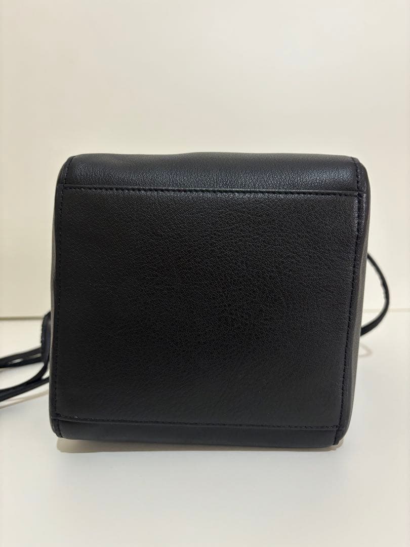 ch!iii bagブラックレザーバッグ 2way スクエアバック　牛革