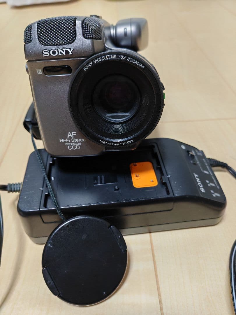 SONY ソニー CCD-TR2000 ハンディカム ビデオカメラ