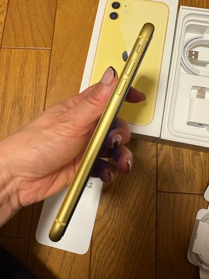 Apple iPhone 11 イエロー 本体128GB SIMフリー