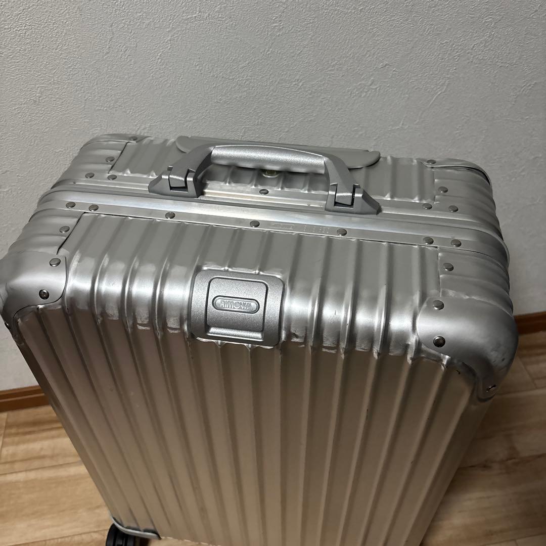 リモワ　トパーズ　45L 4輪　シルバー　キャリーケース　状態良い　最安値