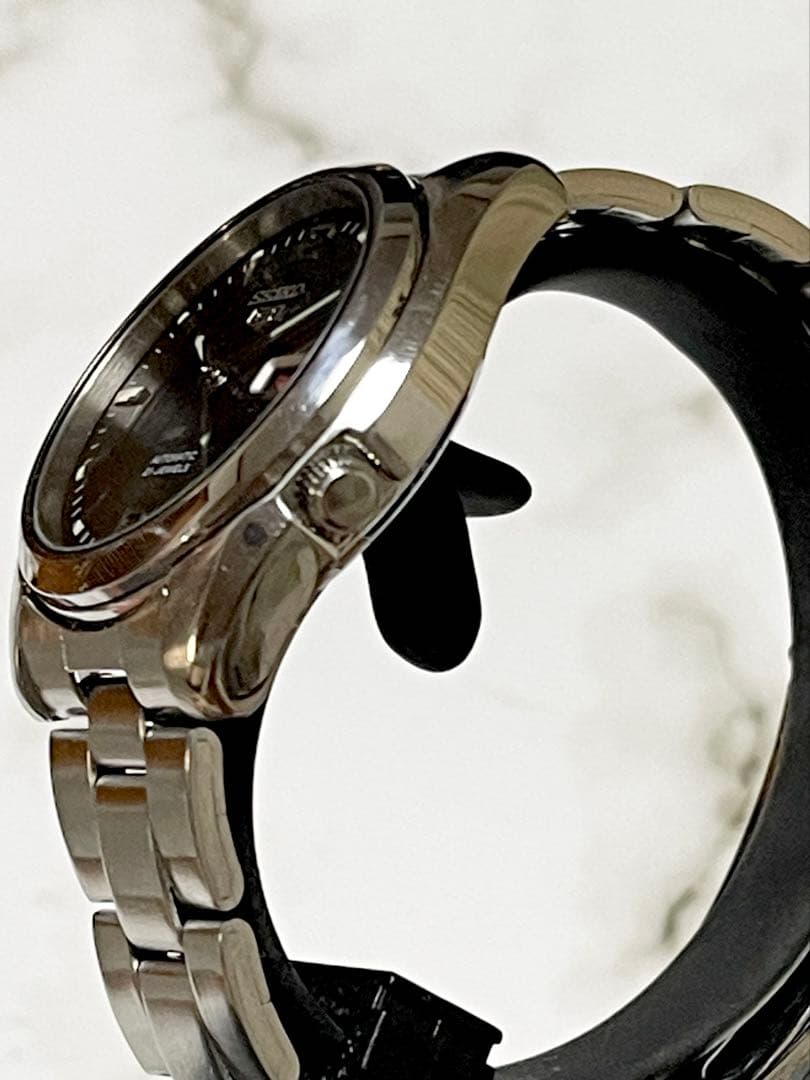 2015年10月製 セイコー5 オートマチック デイデイト　裏スケ　7S26