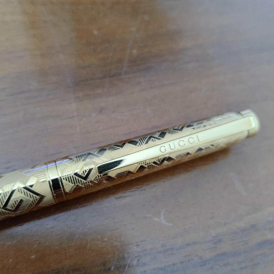 GUCCI ゴールドボールペン GGパターン付き