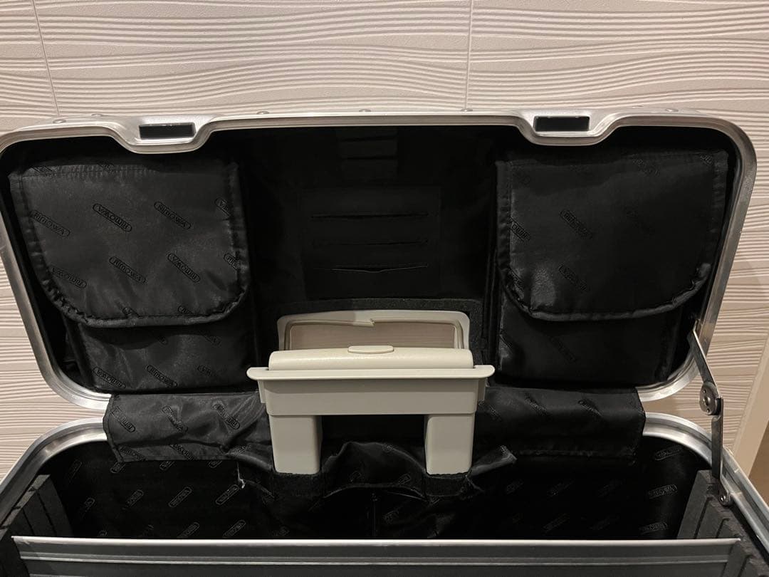 RIMOWA パイロットトロリー 2輪 廃盤　Audi仕様