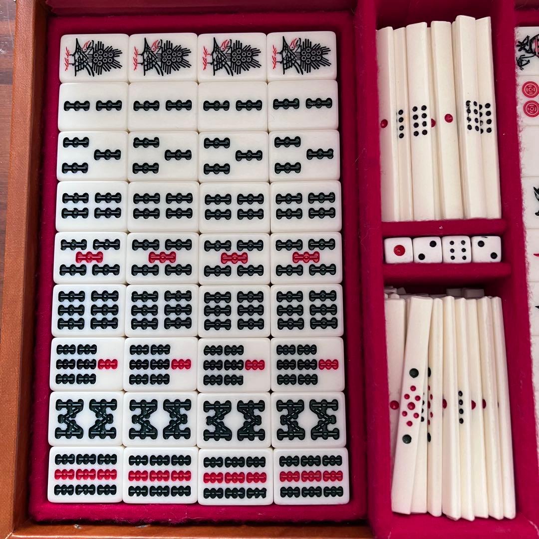 【希少】かきぬま製 麻雀牌 フルセット 役一覧表・点数早見表付 象牙調 背竹風