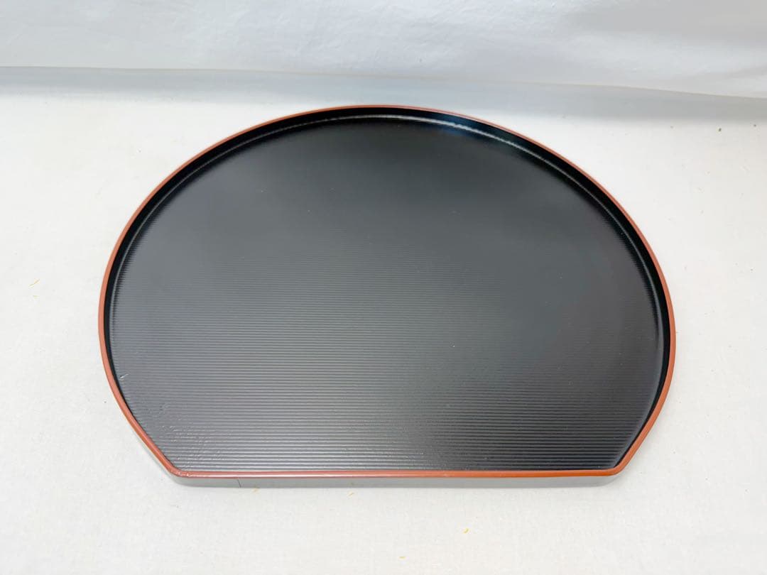 ほぼ未使用 懐石道具 木製 千筋 缘朱 半月膳 5客揃 銘々盆 平膳 宴会盆元箱