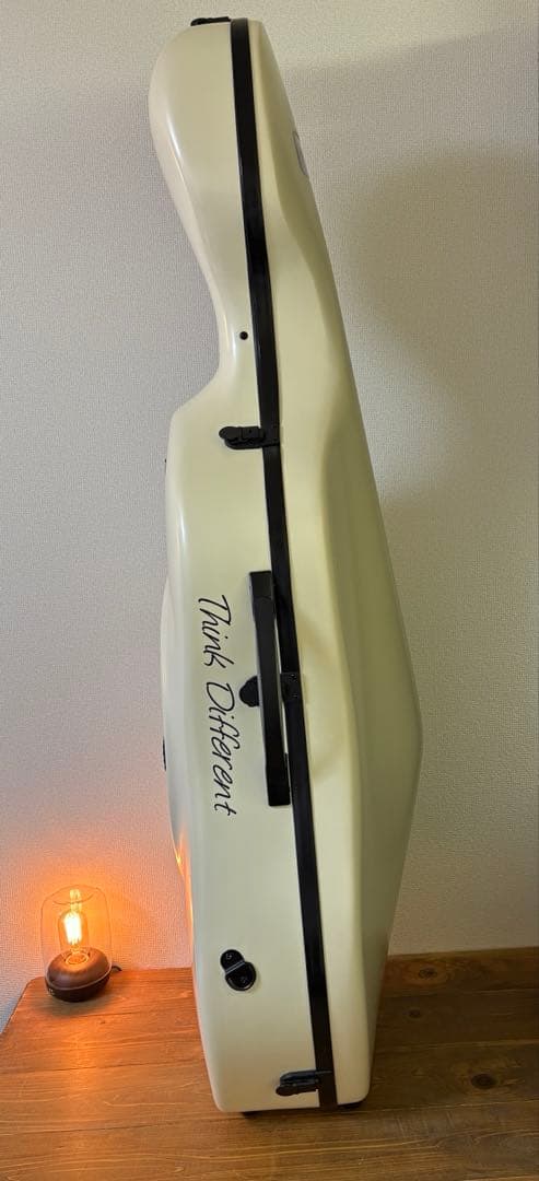 チェロケース　BAM hightech 純正ストラップあり