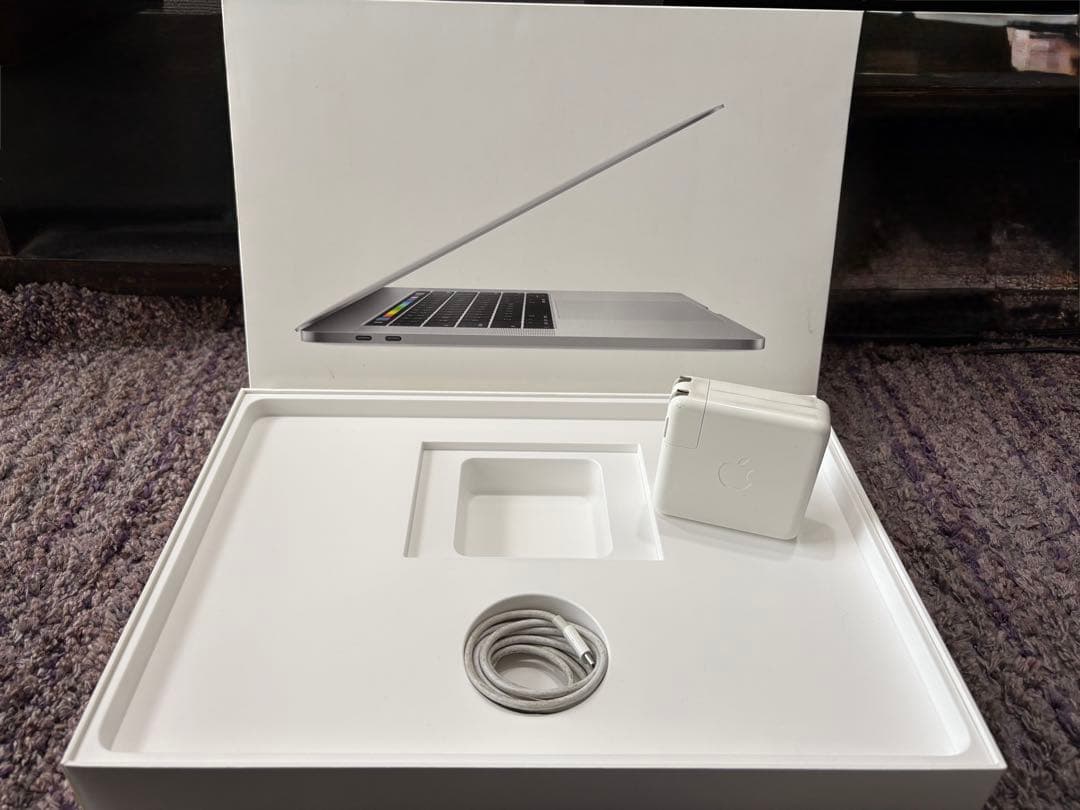 MacBook本体 Apple MacBook Pro (15-inch, 2017)