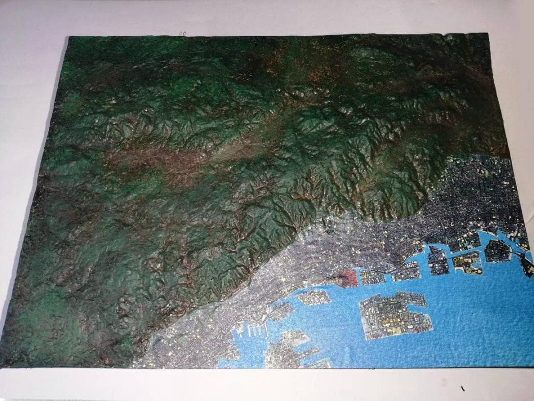 六甲山　山岳模型　神戸　　ケースサイズ319mm×240mm×61mm