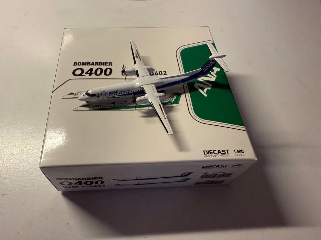 航空機・ヘリコプター 1:400 ANA Bombardier Dash 8 Q400 JA846A