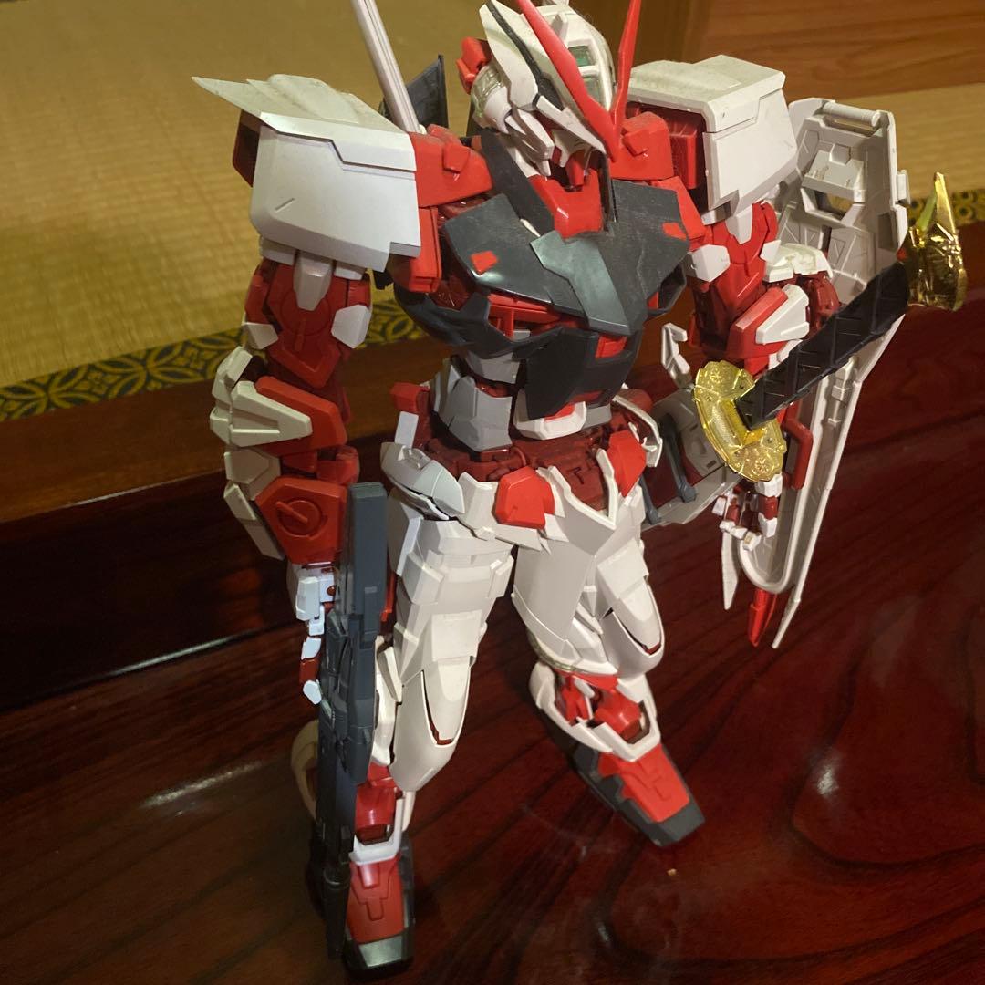 ガンプラ　ガンダムアストレイ レッドフレーム