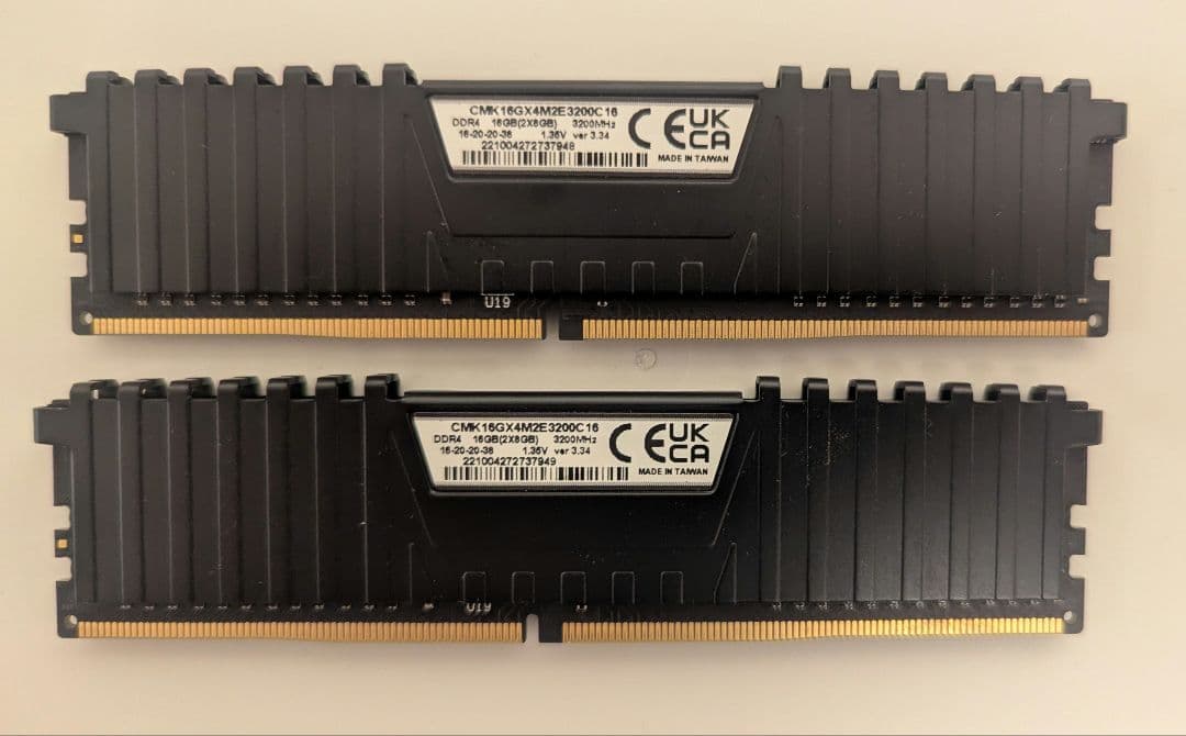 メモリー Corsair Vengeance LPX DDR4 16GB 3200MHz