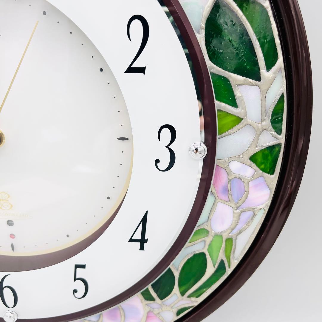 ガラス作家　片田久仁子監修 エミュエールステンドグラス時計