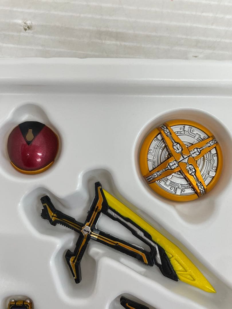 kntoy61-0431 S.H.Figuarts 仮面ライダーネクストカイザ