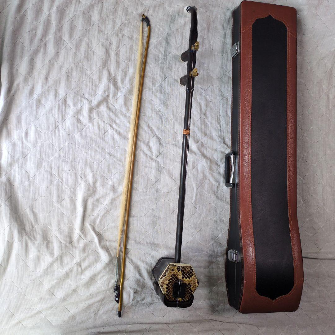 二胡　蛇皮　黒壇　ハードケース付