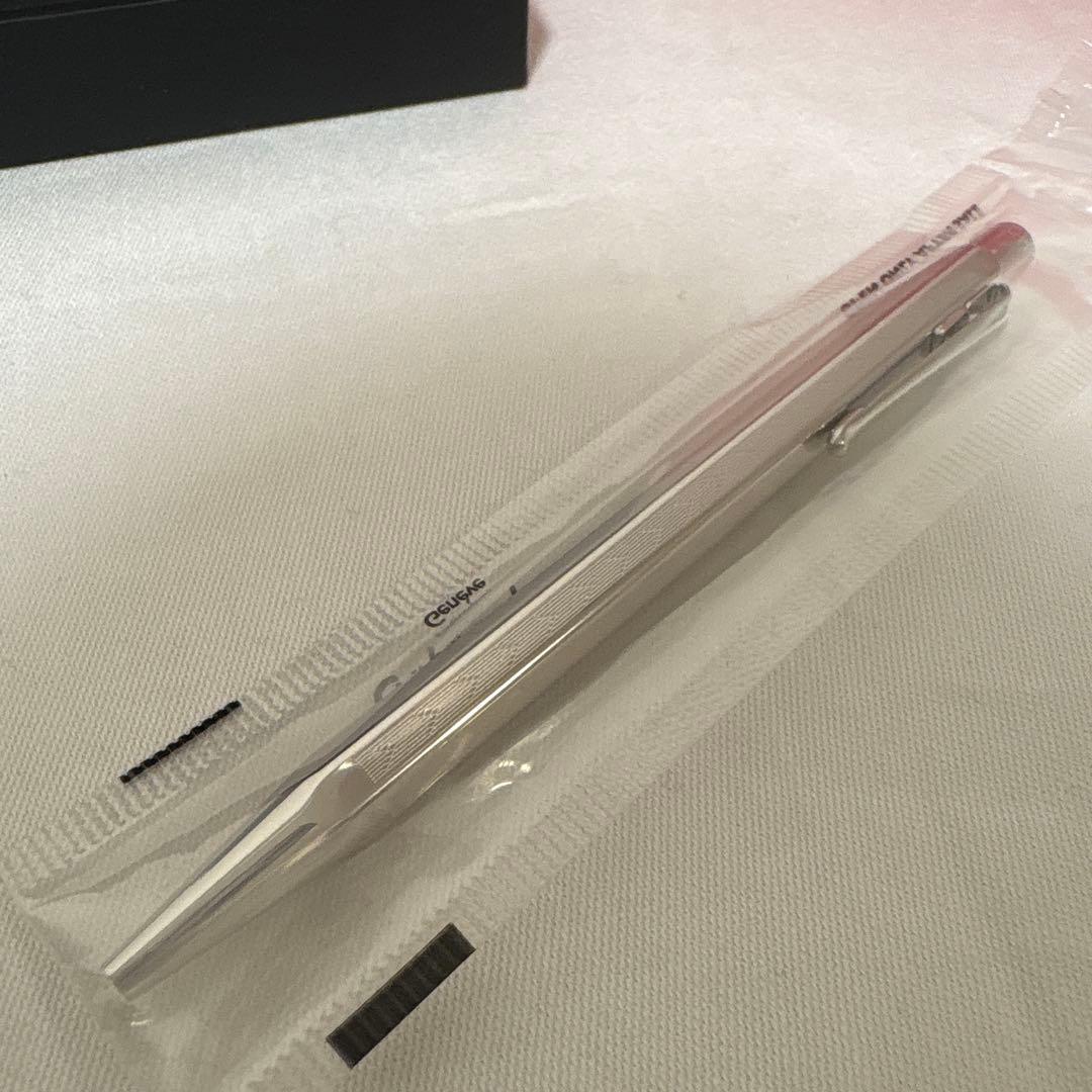 【新品未使用】CARAN D'ACHE ボールペン シルバー ケース付き