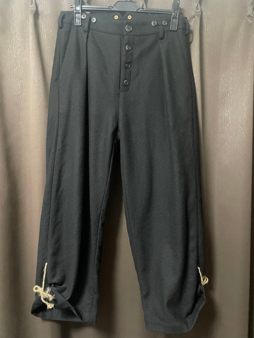 Aleksandr Manamis22-23aw クロップドパンツ