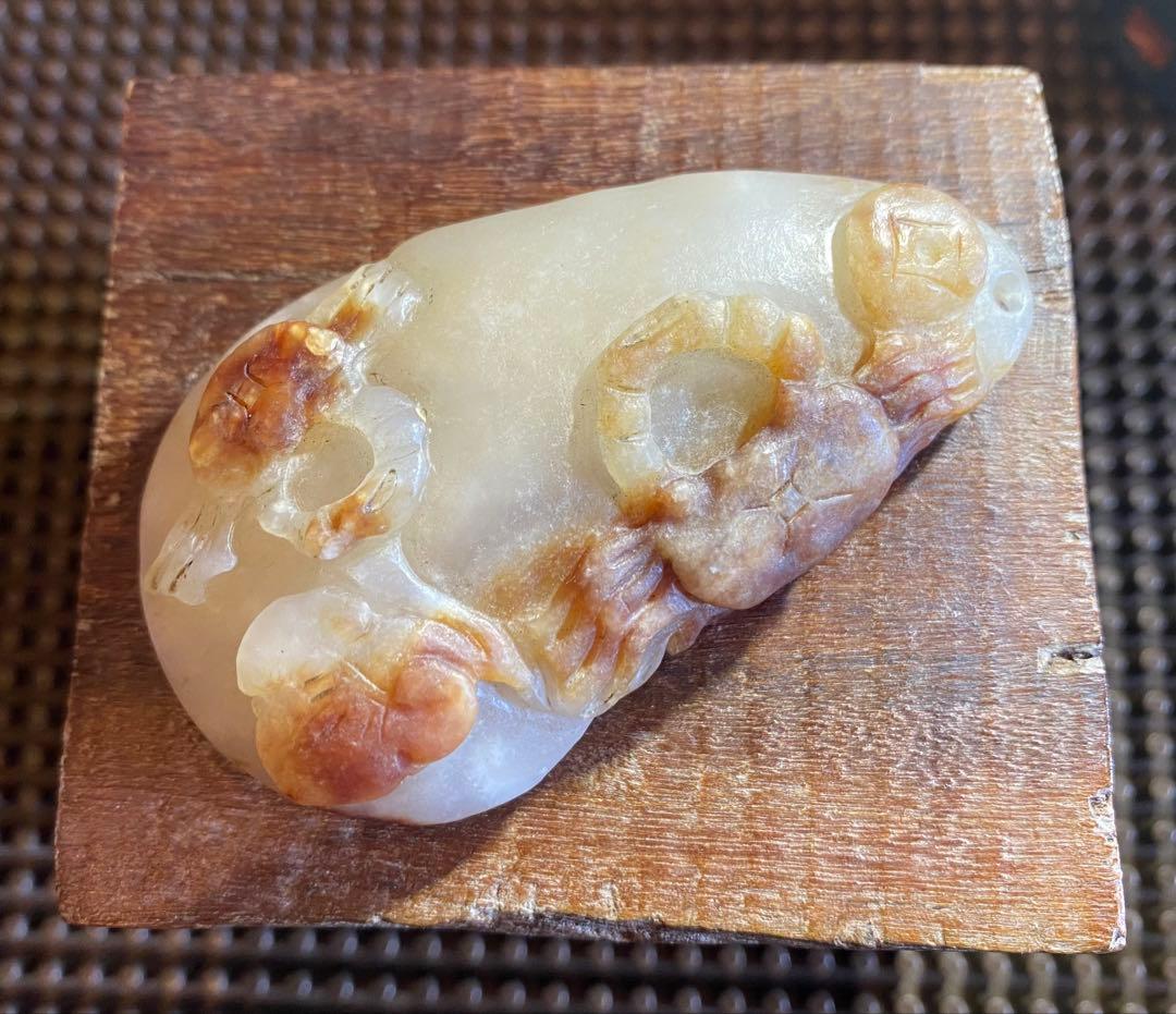 古和田玉　蟹と子孫・銭　吉祥彫刻　細密細工 天然素材　ヴィンテージレア 台湾茶器