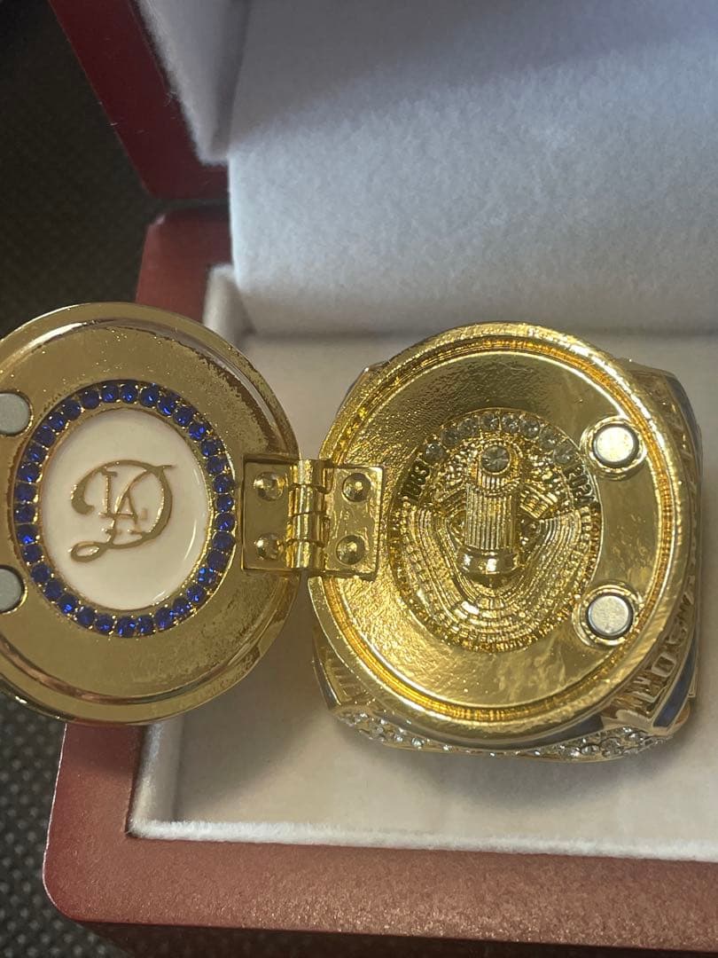 大谷翔平サインボールとLA Dodgersリングセット(2024)