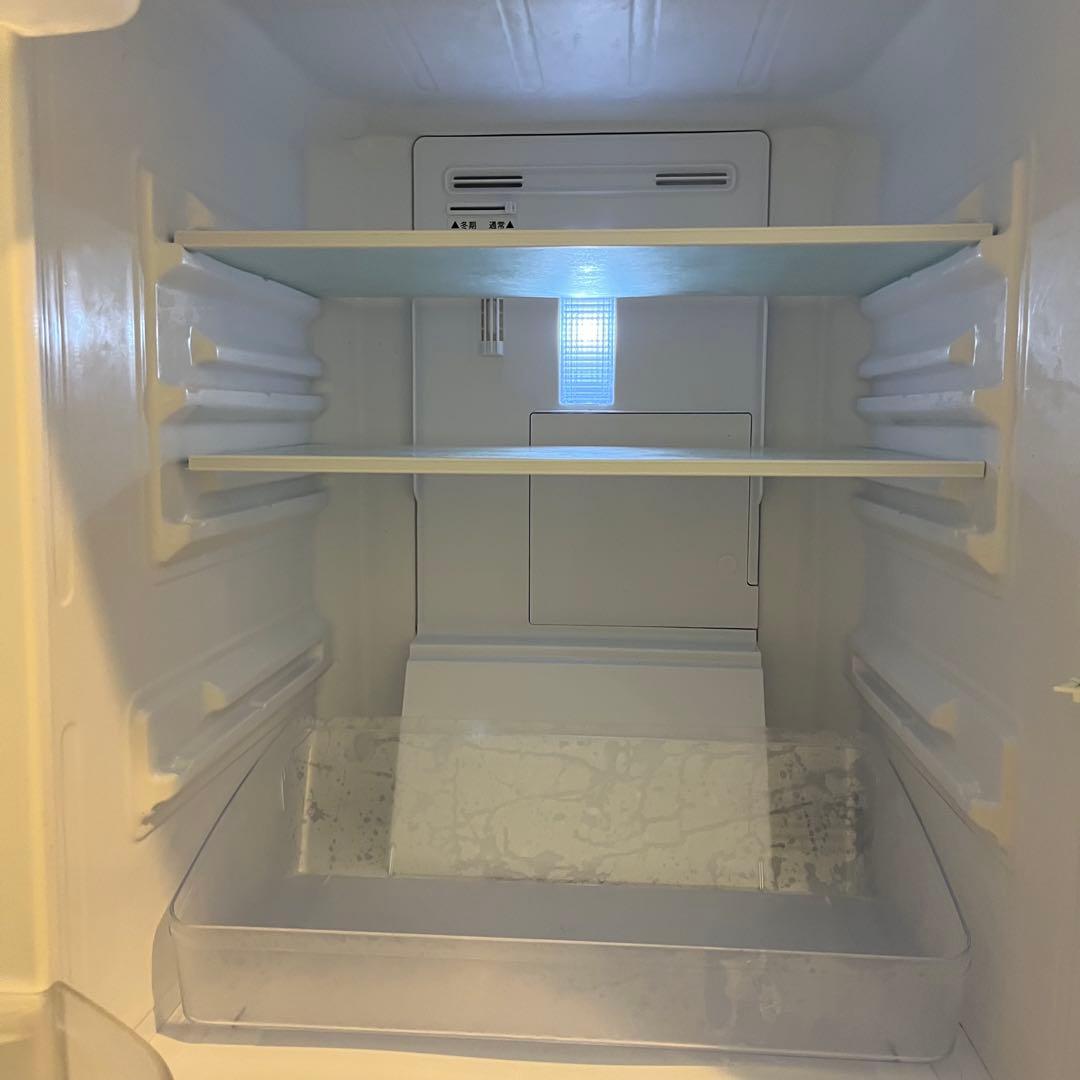 SHARP ホワイト冷蔵庫 フラットデザイン