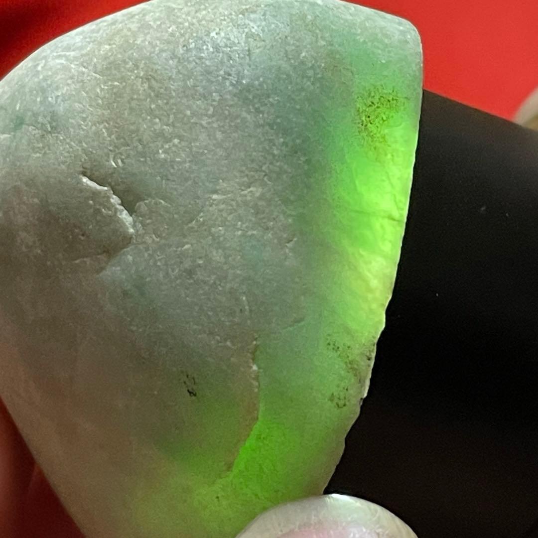 国産　糸魚川翡翠 翡翠 58.4ｇ 原石 ヒスイ ひすい 糸魚川翡翠