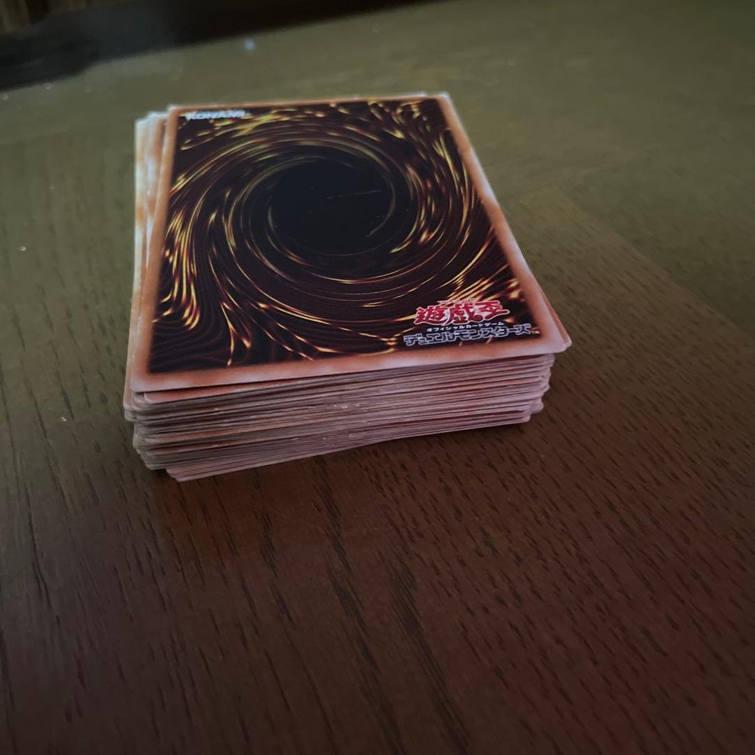 遊戯王OCGカード 未使用 渦巻きデザイン