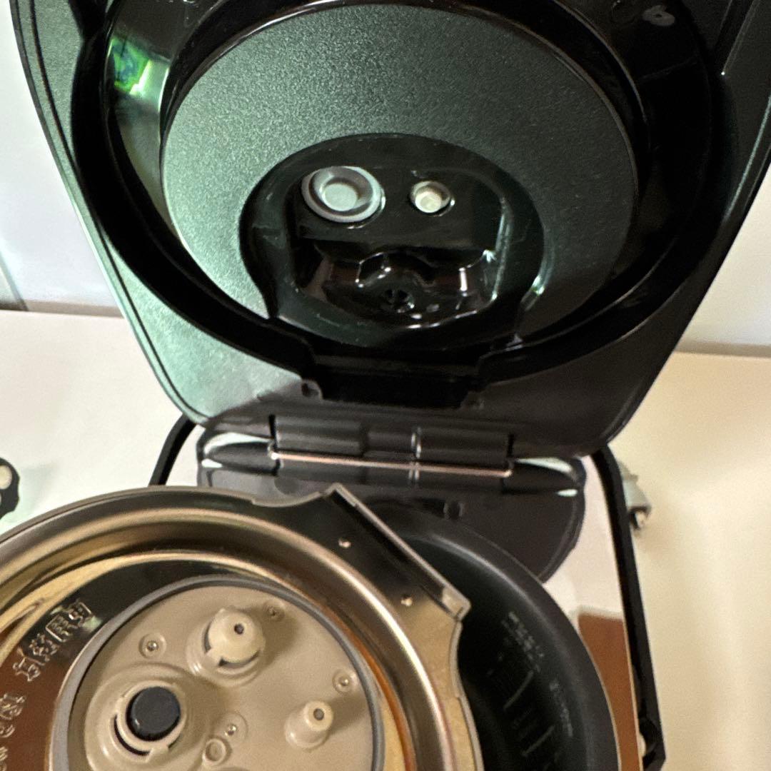 2022年製　Panasonic　SR-MPA102 可変圧力IHジャー炊飯器