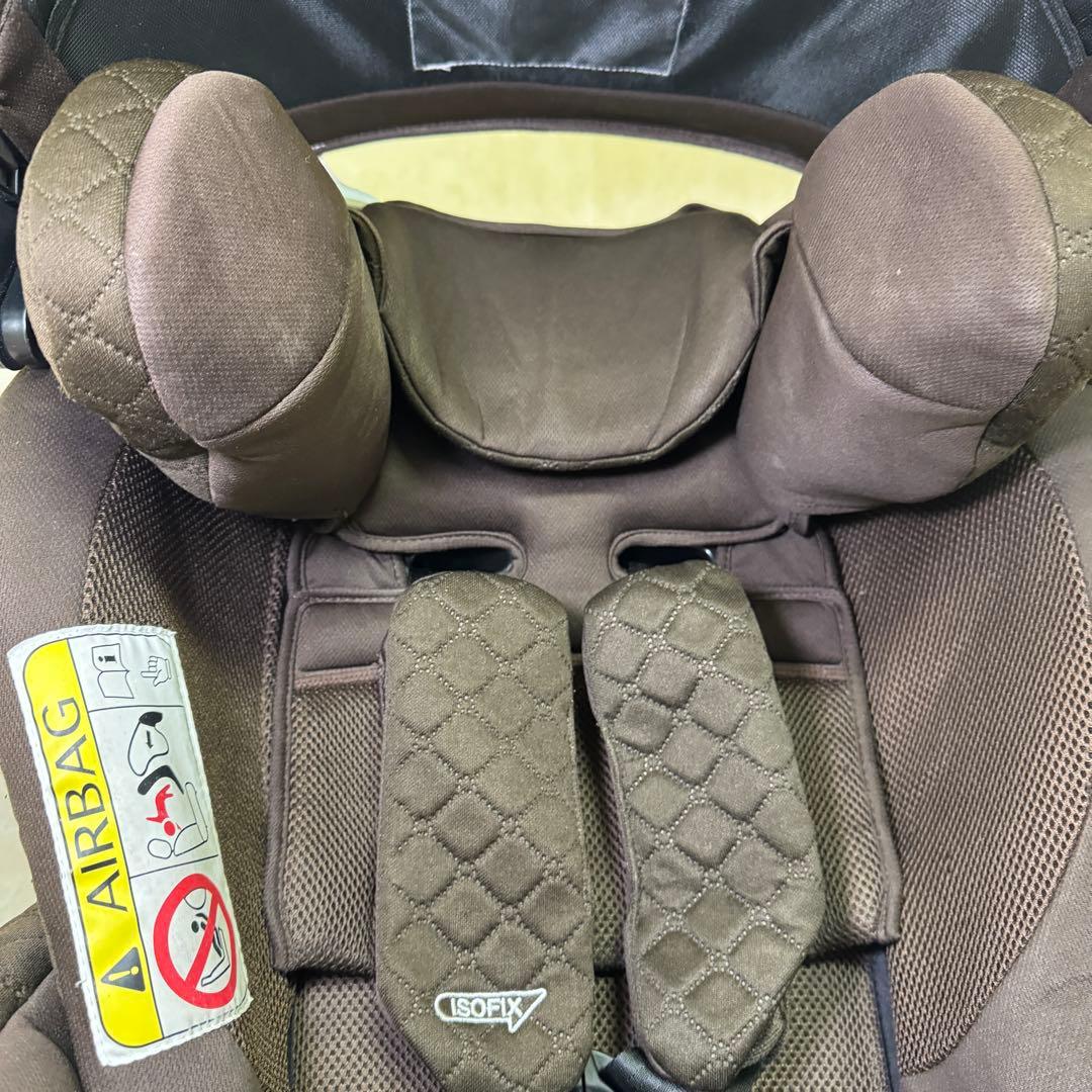アップリカ フラディアグロウ ISOFIX ブラウン　チャイルドシート