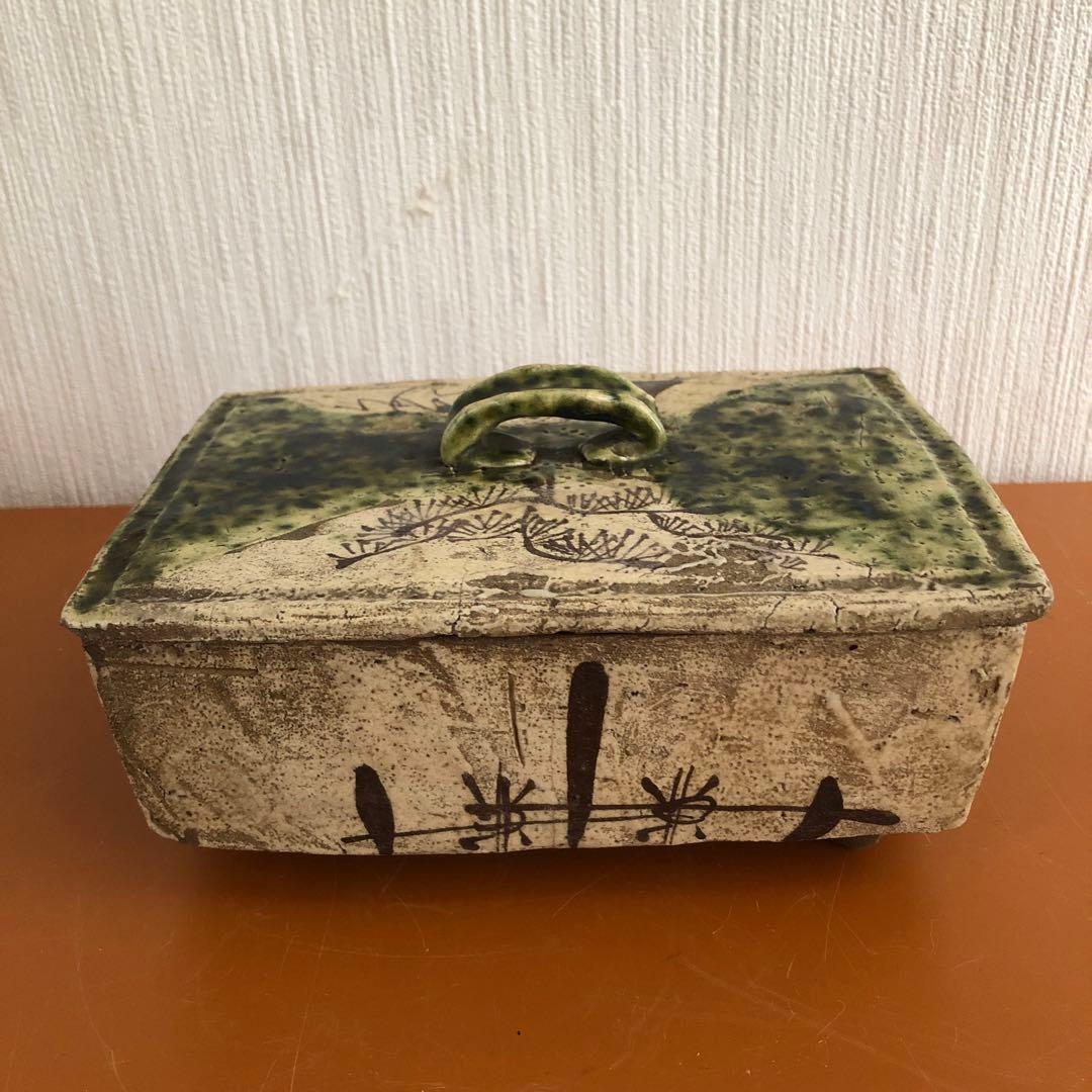 時代織部三つ足蓋物　骨董品