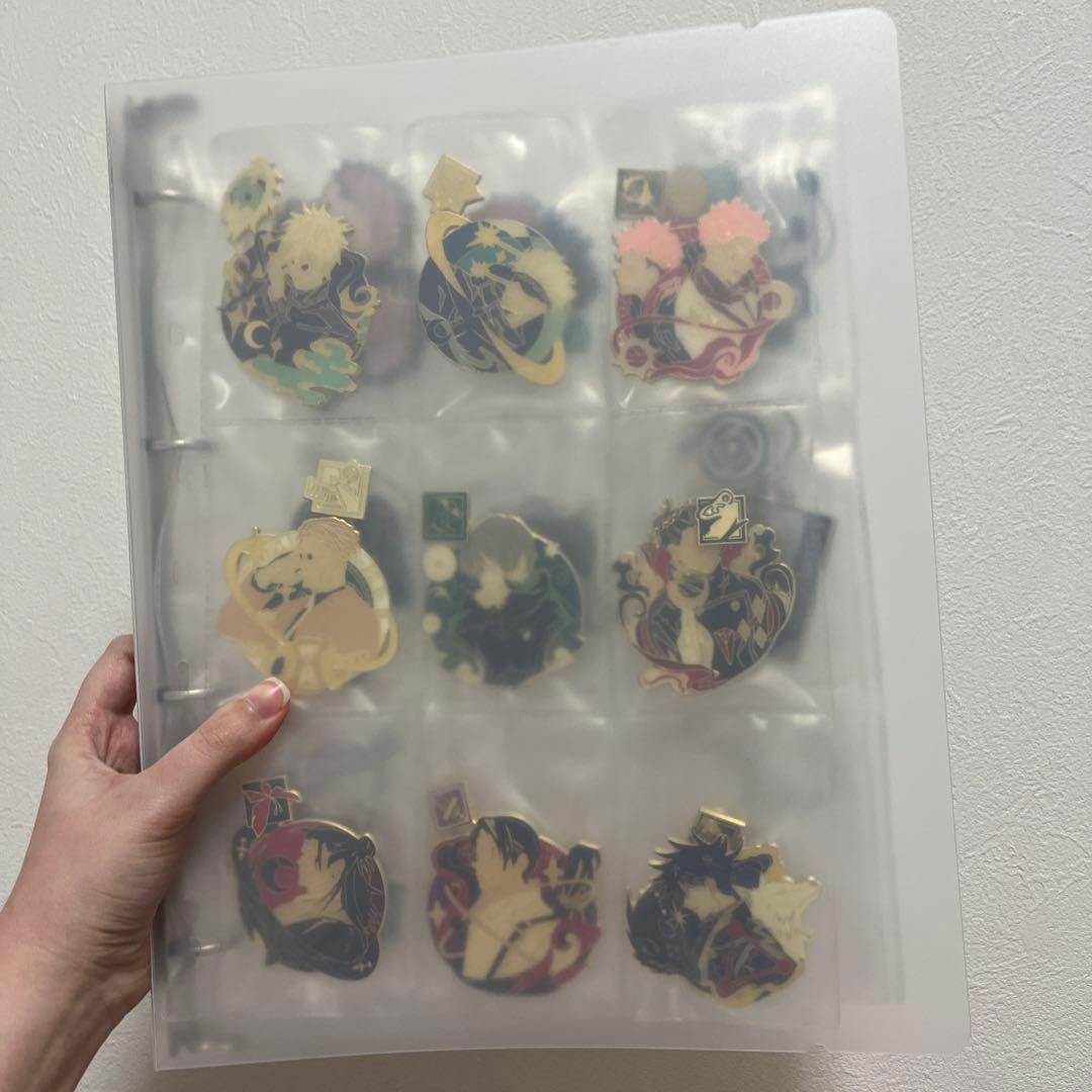 呪術廻戦 ピンバッジ8点まとめ売り（アルバム付き）