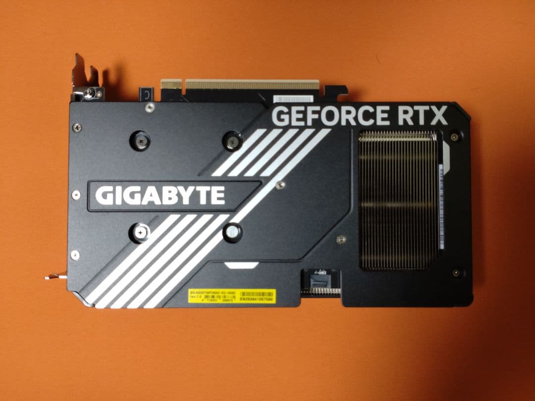 グラフィックボード・グラボ・ビデオカード GIGABYTE GeForce RTX5060Ti16GB