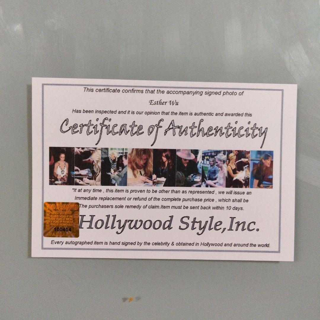 ウー・シンティ直筆サイン入り2Lサイズ写真…Esther Wu