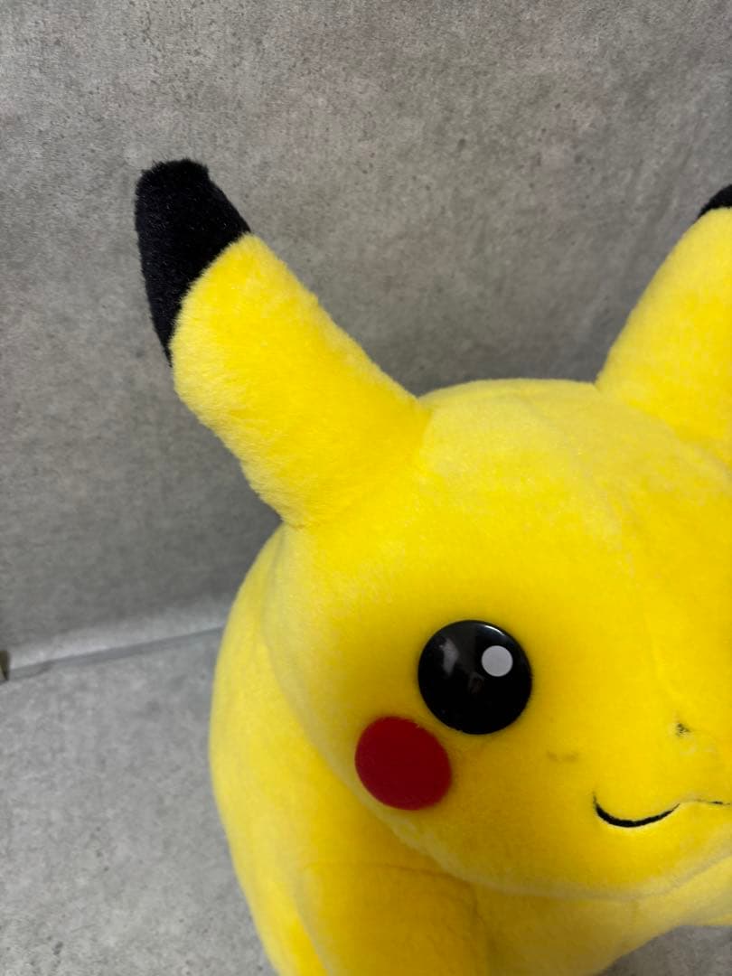 初期　TOMY ぬいぐるみ　ピカチュウ
