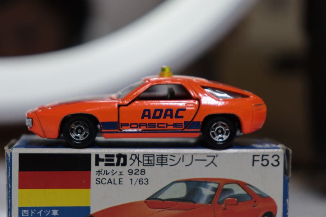 日本製　トミカ　外国車シリーズ　ポルシェ　928 F53